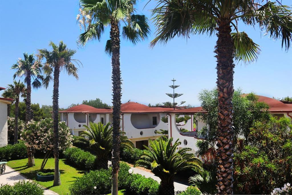 Nirvana Club Village Botricello Bagian luar foto