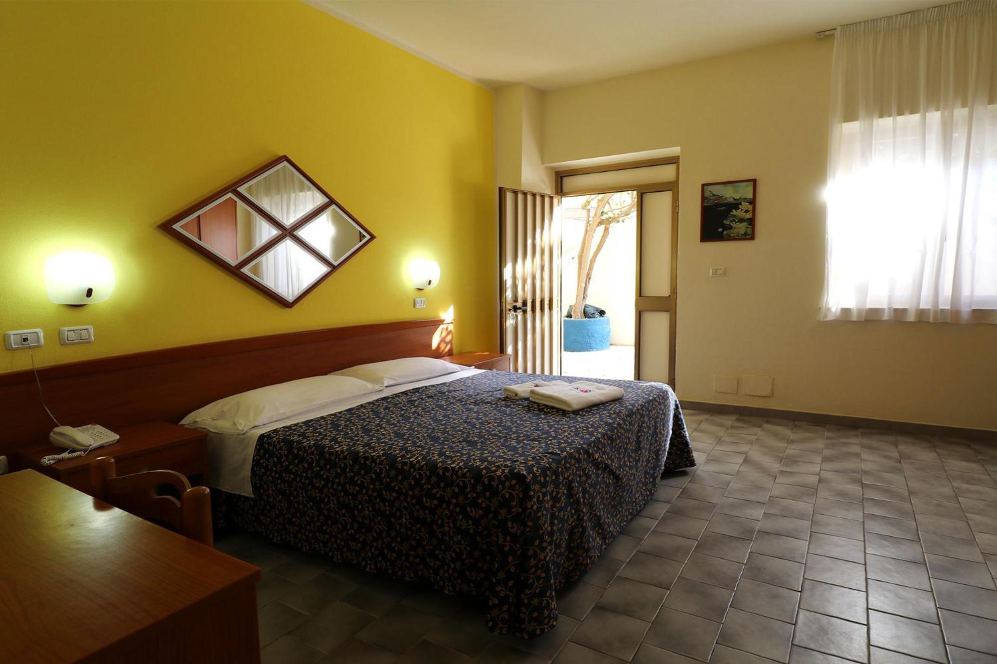 Nirvana Club Village Botricello Ruang foto