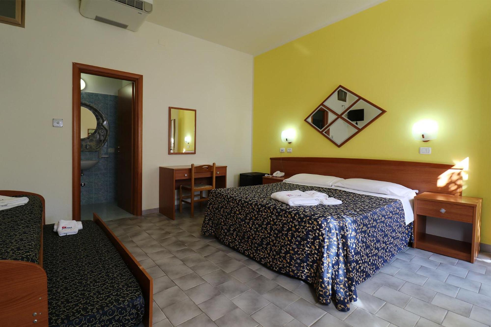 Nirvana Club Village Botricello Ruang foto