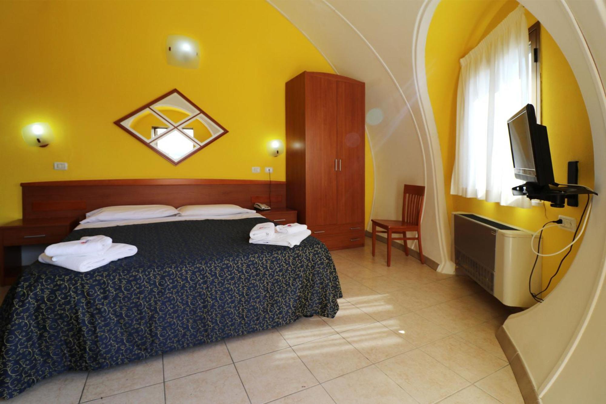 Nirvana Club Village Botricello Ruang foto